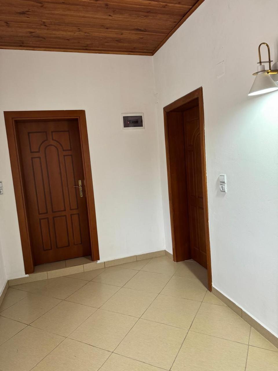 Papaj Villa Zefi Rrenc מראה חיצוני תמונה